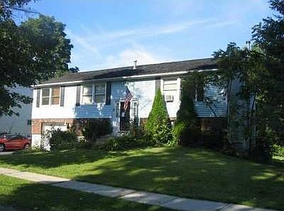 1st image of 110 Railroad Ave