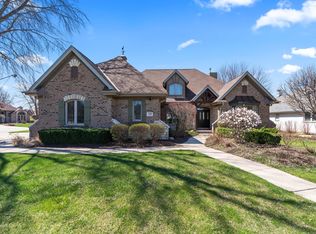 208 Sawgrass Dr, Palos Heights, IL 60463