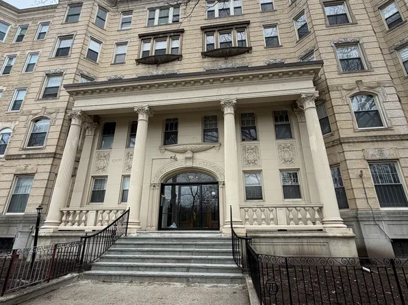 70 Fenway APT 12, Boston, MA 02115