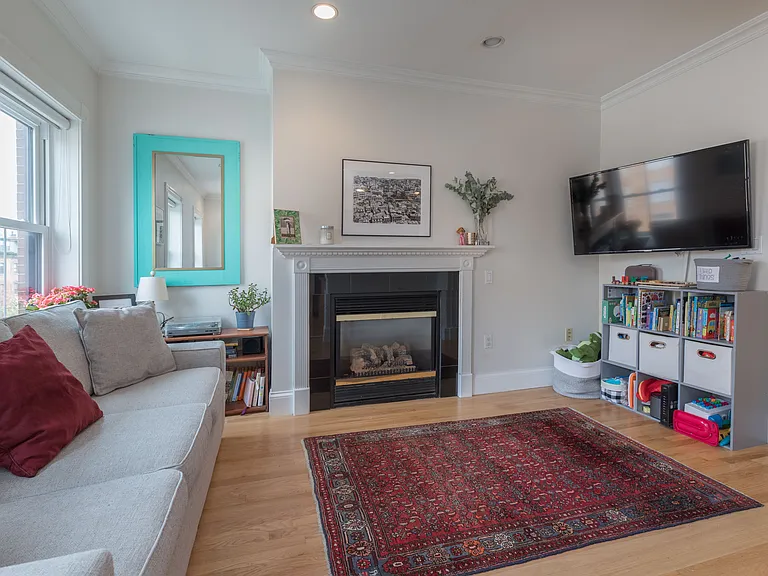 453 Massachusetts Ave #7 — Photo 2