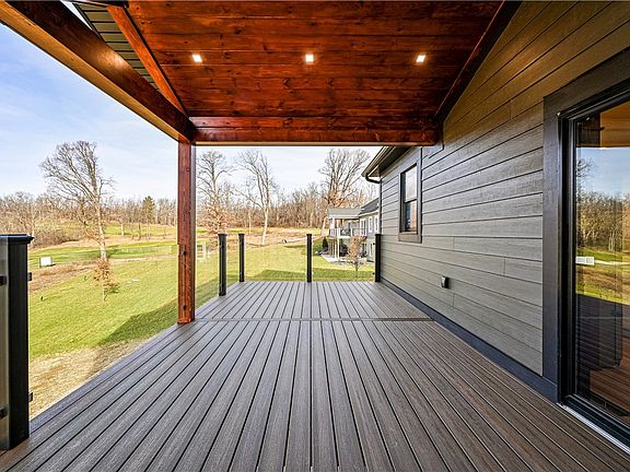 4th image of 2105 Totteridge Dr #18