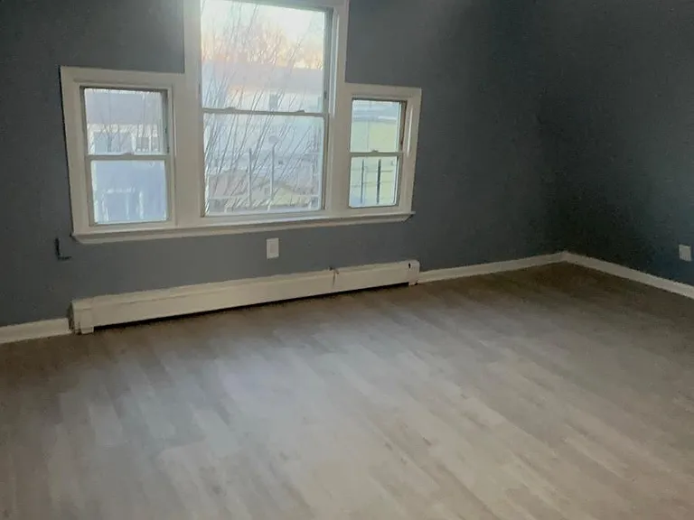 228-230 N 11th St #3 — Photo 11