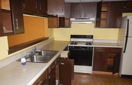 4th image of 19705 Crescent Ave #5