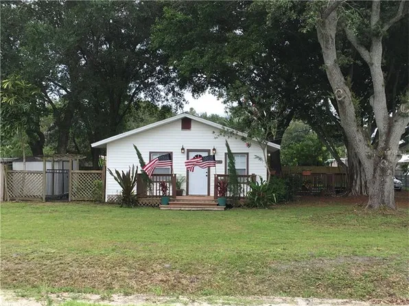 2207 38th Ave E, Bradenton, FL 34208