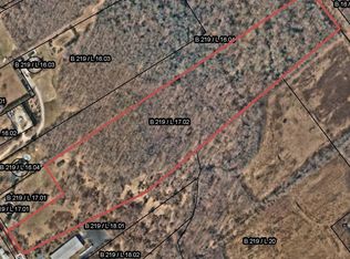 526 Squankum Yellowbrook Rd, Farmingdale, NJ 07727