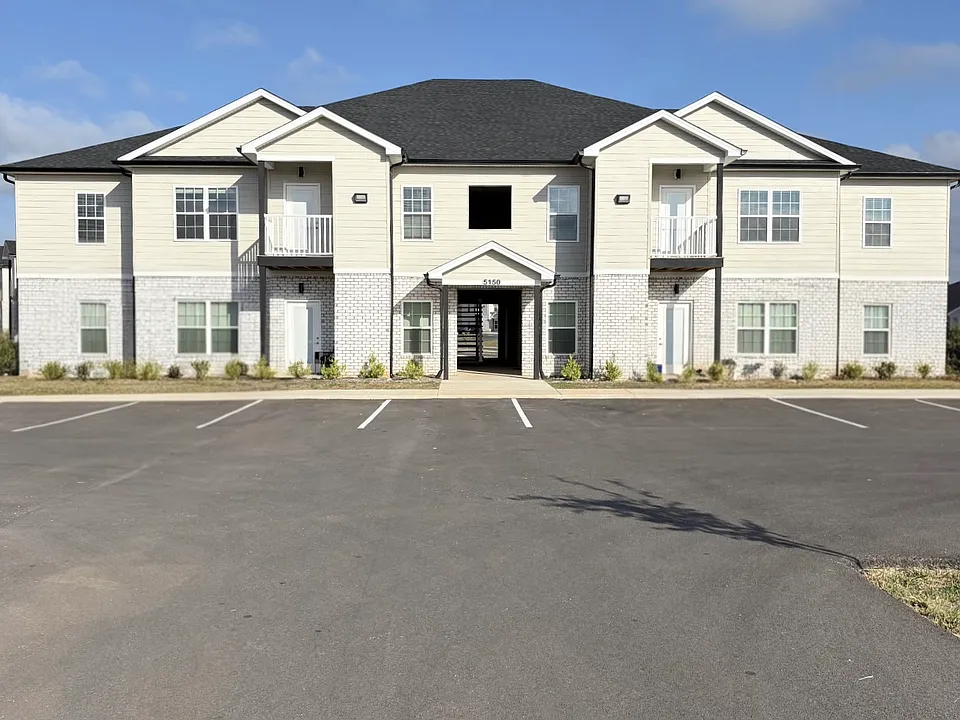 5150 Bakers Springs St #121-124