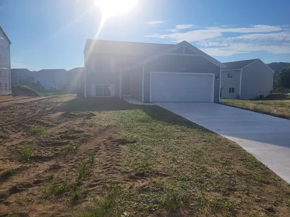 58967 Swenson St, Mattawan, MI 49071