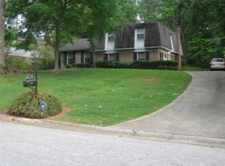 4473 Huntshire Dr, Stone Mountain, GA 30083