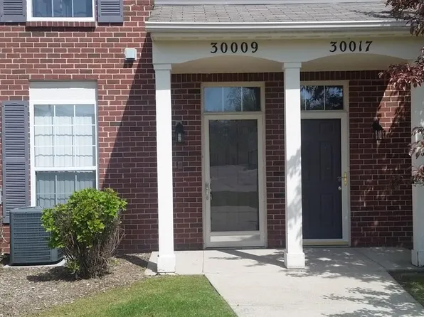 30009 Heritage Pkwy, Warren, MI 48092