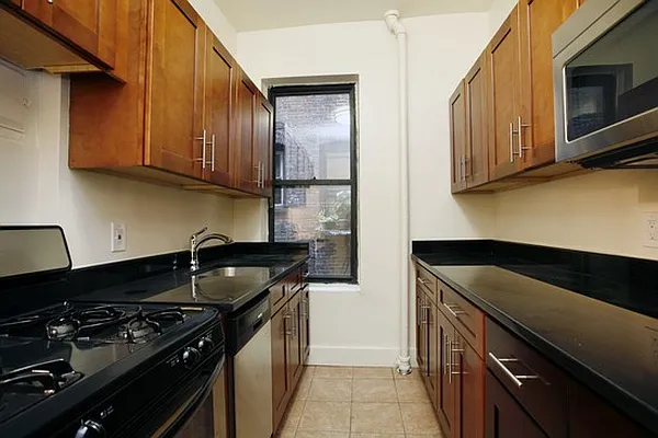 Rented by Citi Habitats | media 44