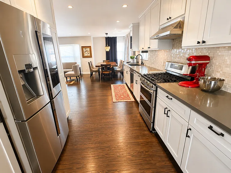 9427 S 4th Ave — Photo 13