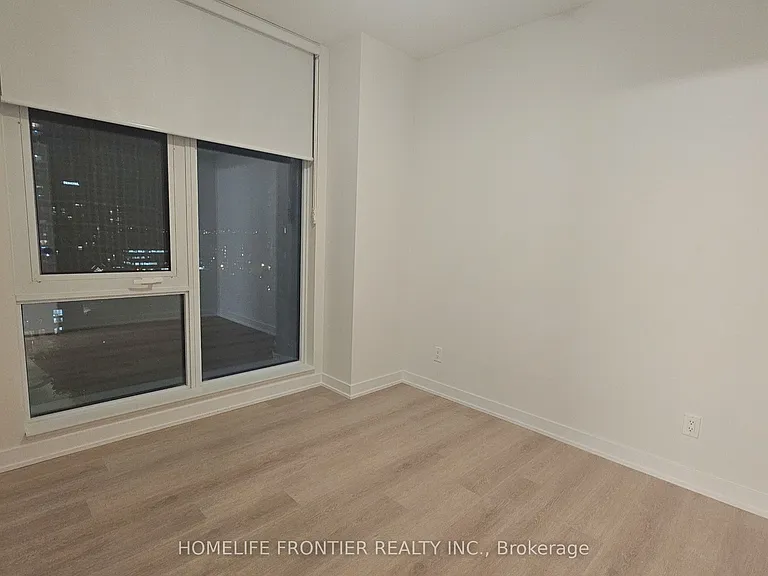 15 Ellerslie Ave #1105 — Photo 2