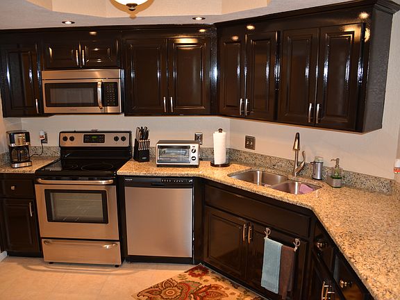 4th image of 504 Lake Clay Dr S
