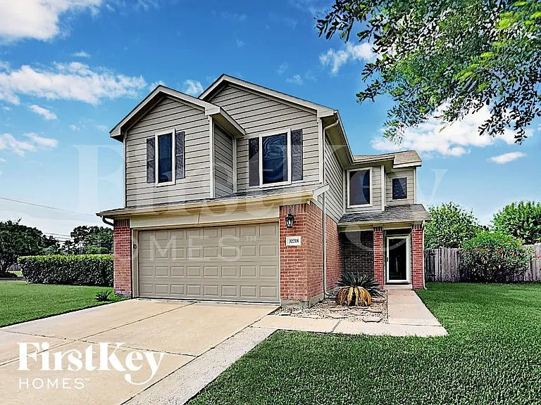 32218 Anne Ln — Photo 1