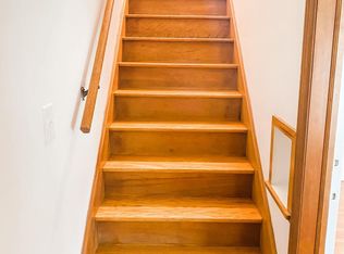 140 E Cooke Rd, Columbus, OH 43214