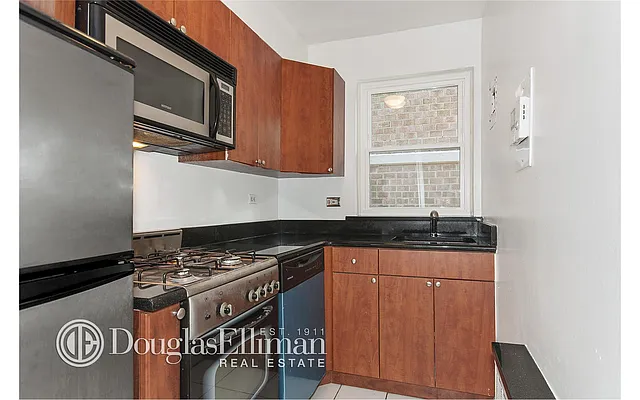 Sold by Douglas Elliman | media 12