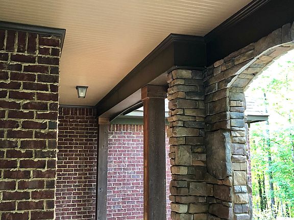 Front Porch w/ Cedar Beams