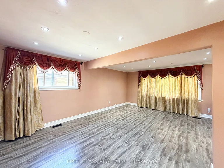15 Leahann Dr #MAIN — Photo 4