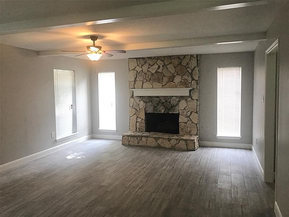 2nd image of 4707 Bicentennial Ct