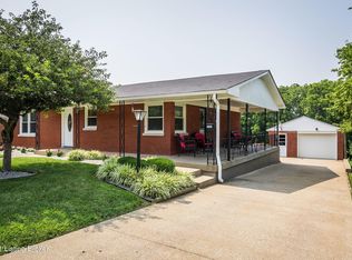 5105 Dee Rd, Louisville, KY 40219