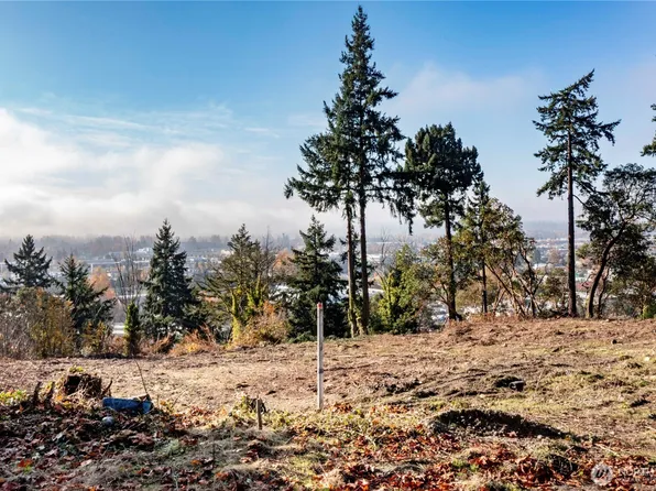 916 64th Avenue E, Fife, WA 98404