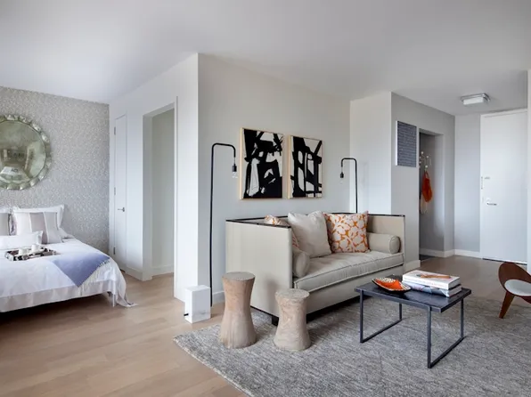 105 Duane Street image 1 of 4