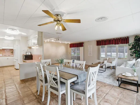 33 Pringle Ct, Newbury Park, CA 91320