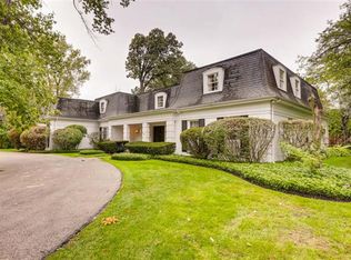 75 Woodley Rd, Winnetka, IL 60093