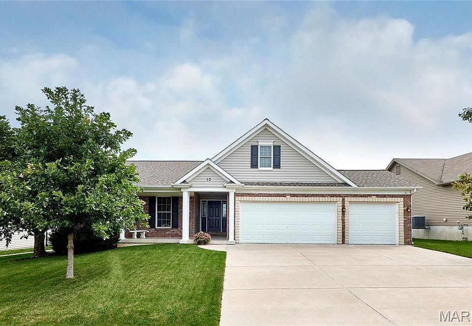 1st image of 12 Shady River Ct