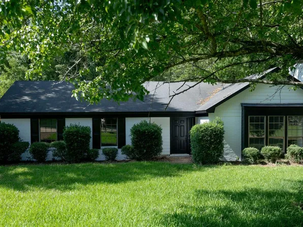 4714 Brookwood Pl, Jackson, MS 39272