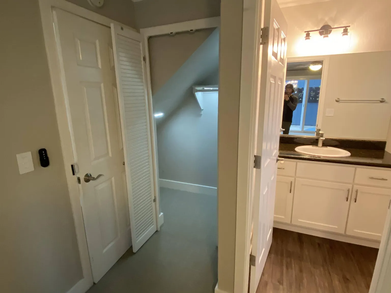 3 bed, 1470 sqft, $1,300 — Photo 1
