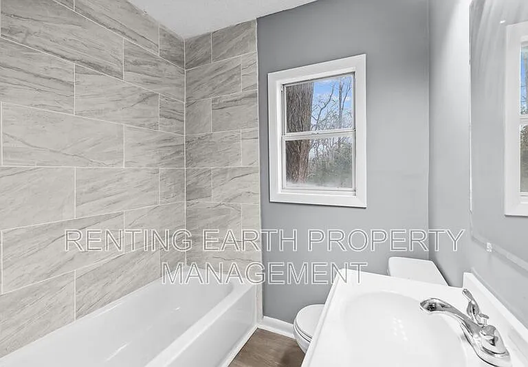 7216 Paris Ave — Photo 9