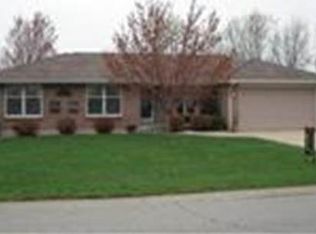 817 Peach Tree St, Excelsior Springs, MO 64024