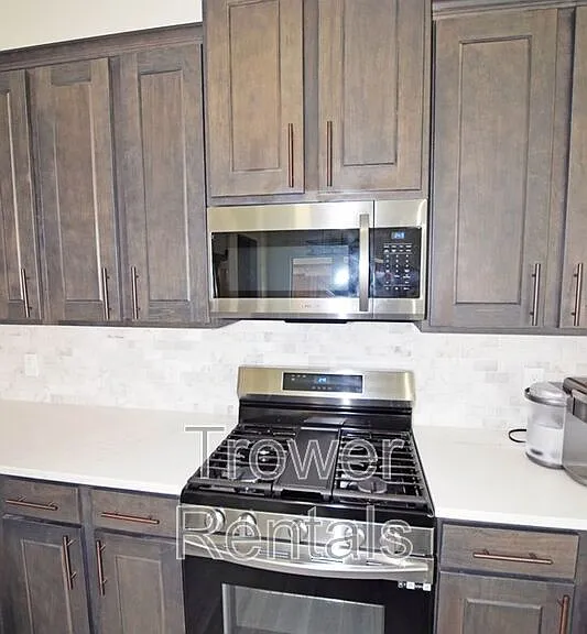 8650 Fortuna Ct — Photo 46