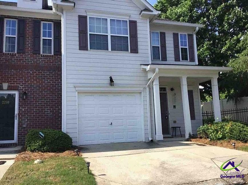 2nd image of 2300 Leicester Way SE
