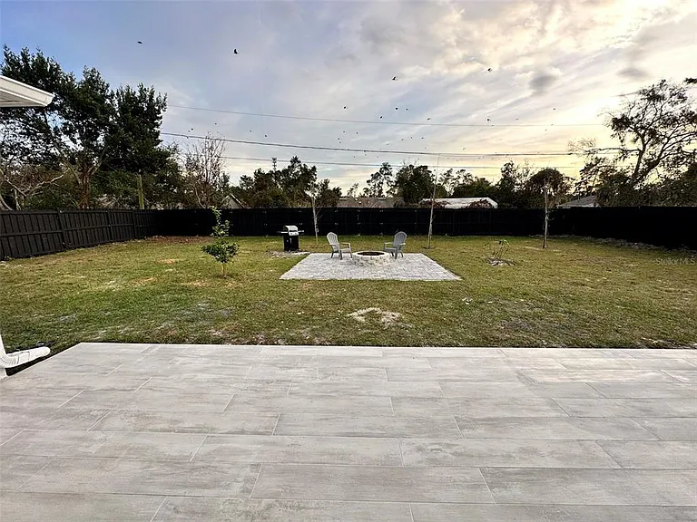 1361 Sacramento St — Photo 28