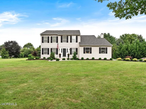 27 Galloping Brook Road, Allentown, NJ 08501