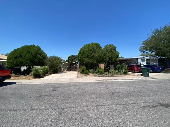 4616 White Sands Dr, Laredo, TX 78046