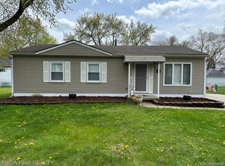 27325 Byron St, Southfield, MI 48033