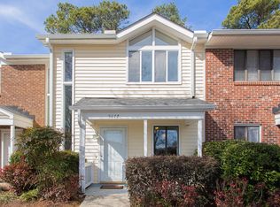 5877 Shady Grove Cir, Raleigh, NC 27609