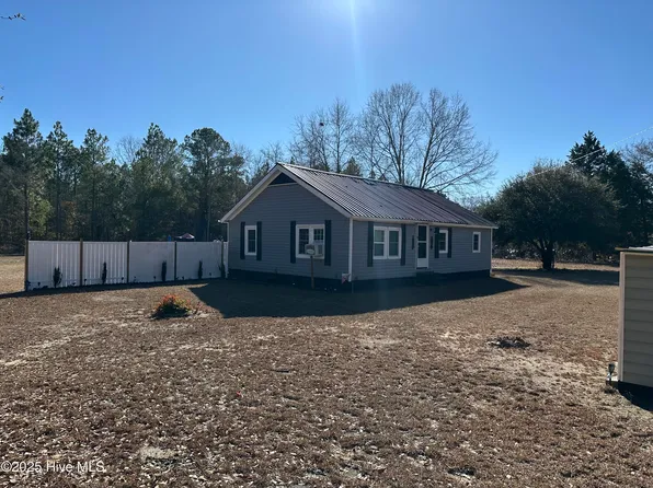 26483 N Turnpike Road, Wagram, NC 28396