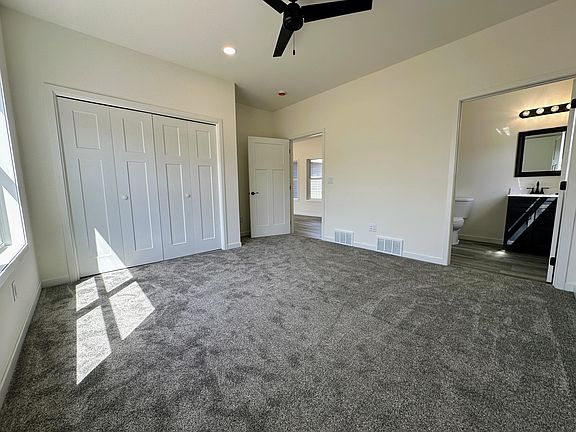 5th image of 715 Cherry Ln