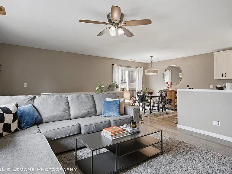 446 Valley Dr #201 — Photo 6