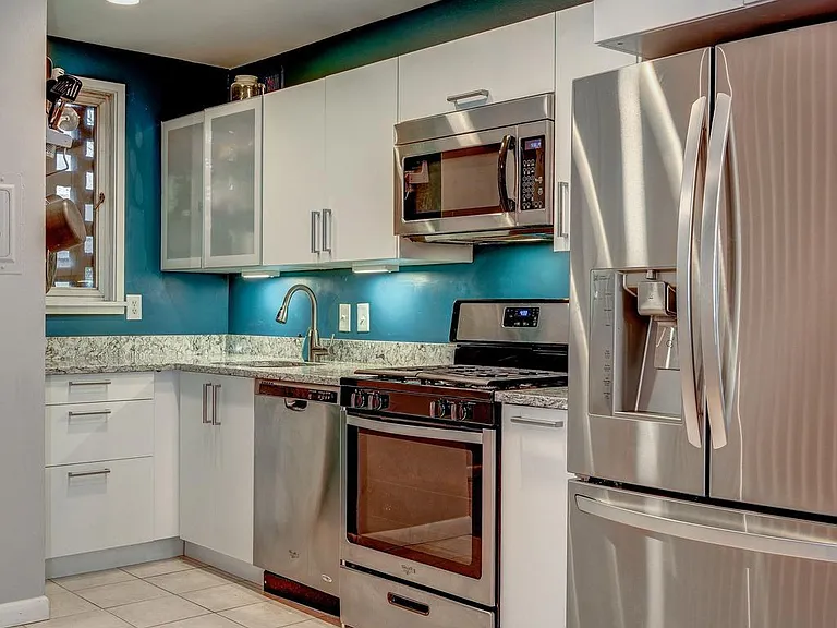 225 G St SW #126 — Photo 4