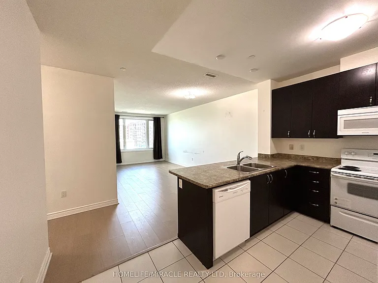 7400 Markham Rd #423 — Photo 7