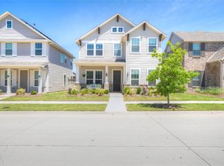 917 E Market Sq, Northlake, TX 76247