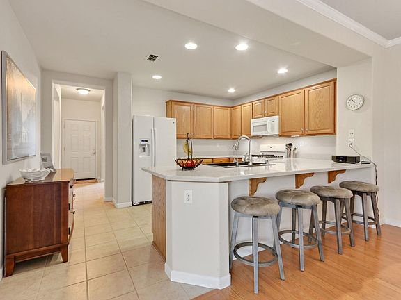 5th image of 2230 Rose Arbor Dr