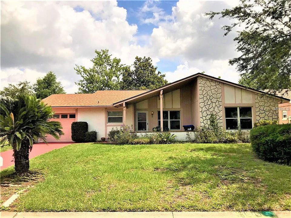 1st image of 4749 Larchmont Ct