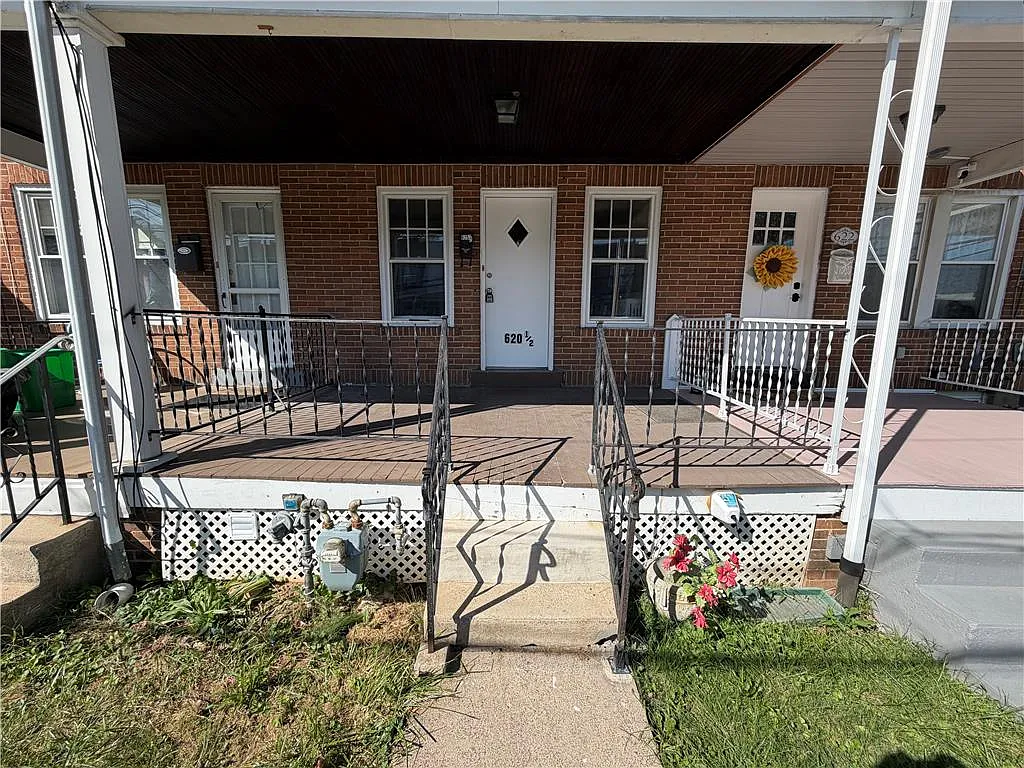 2 bed, 1.5 bath, 800 sqft, $2,000 — Photo 3