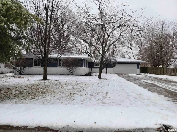 50 Axline Rd, Chatham, IL 62629